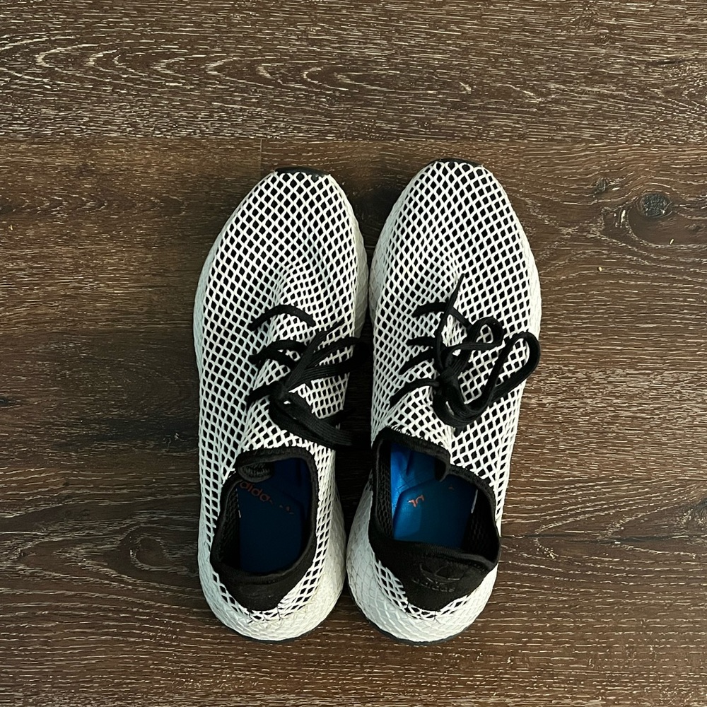 Adidas Deerupt - Size 10.5 - Very good condition